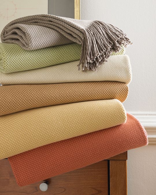 flannel blankets, wholesale blankets, picnic blanket, how to make fleece blankets